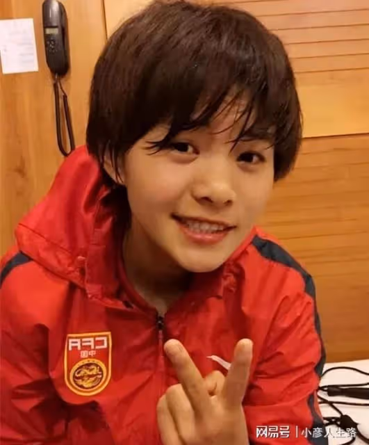 「足球小姐」王霜:5歲被父母拋棄,姨父姨母將她培養成中國驕傲