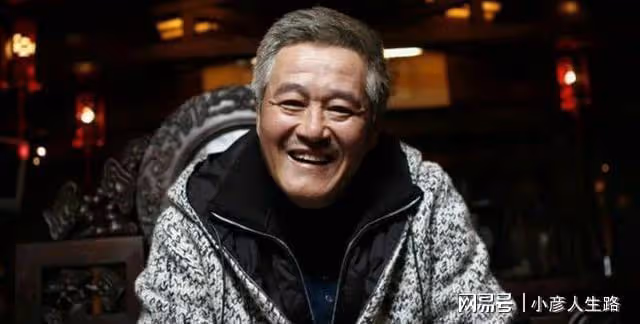 張小偉直播力挺師父趙本山，稱如今個別弟子忘恩負義