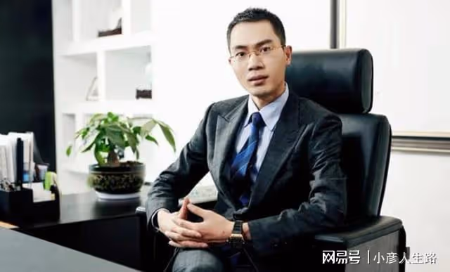 鴻星爾克終止和三石合作，卻被杜粉喊話，讓吳總出面道歉