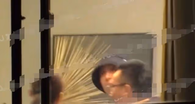 41歲男演員室內聚餐抽菸，後轉戰酒吧與美女同行，本人已結婚生子