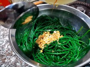 綠脆綠脆的涼拌沙蔥