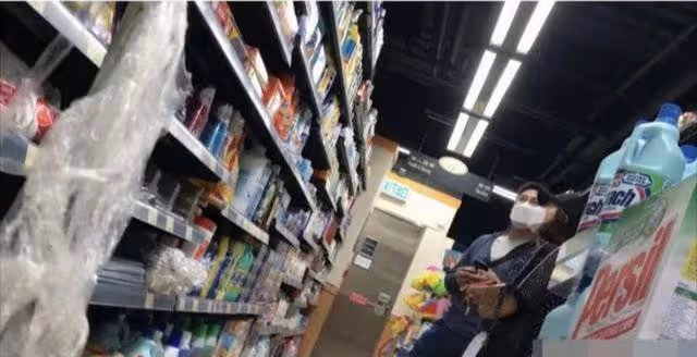 郭晶晶夫婦住宅超乎想像 小門小窗顯窮酸