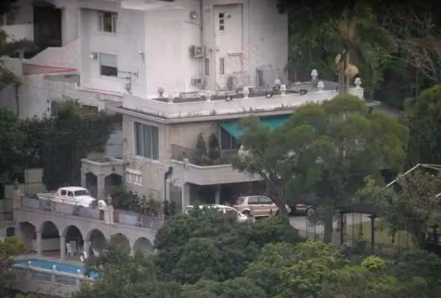 郭晶晶夫婦住宅超乎想像 小門小窗顯窮酸