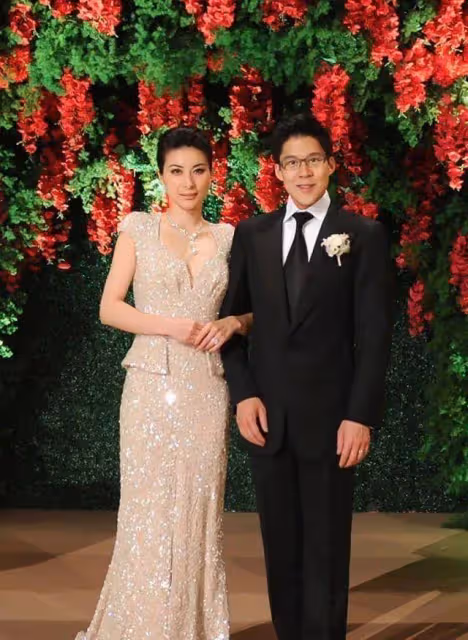 郭晶晶夫婦住宅超乎想像 小門小窗顯窮酸
