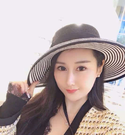 向佐出軌聊天女生身份被挖出 她曾放話年賺一億