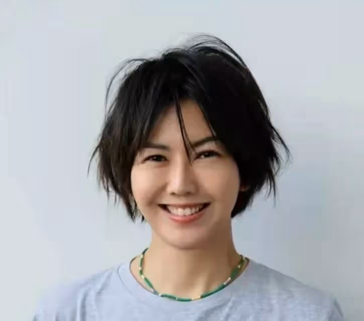 新加坡網友小吃攤偶遇孫燕姿:比以前長胖不少,看起來「孕味十足」