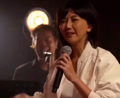 新加坡網友小吃攤偶遇孫燕姿:比以前長胖不少,看起來「孕味十足」