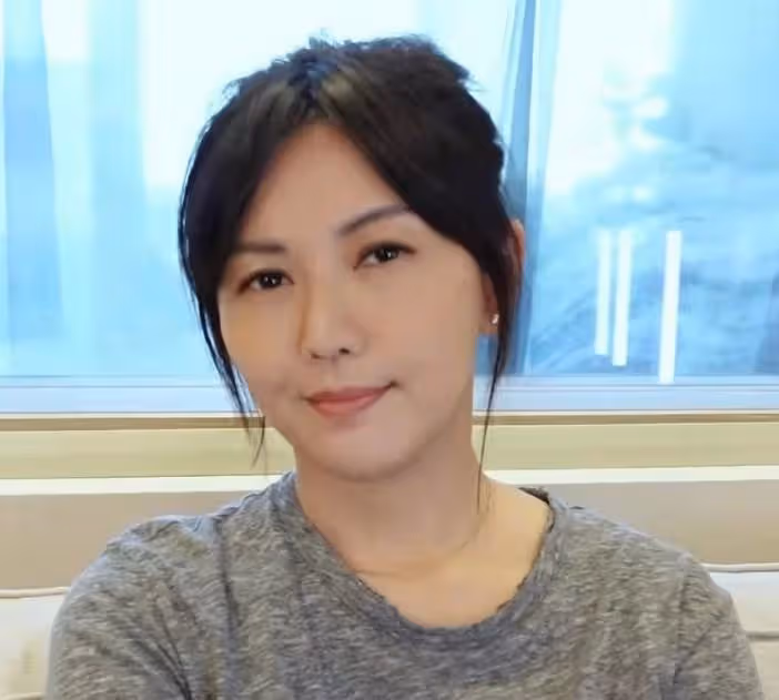 新加坡網友小吃攤偶遇孫燕姿:比以前長胖不少,看起來「孕味十足」