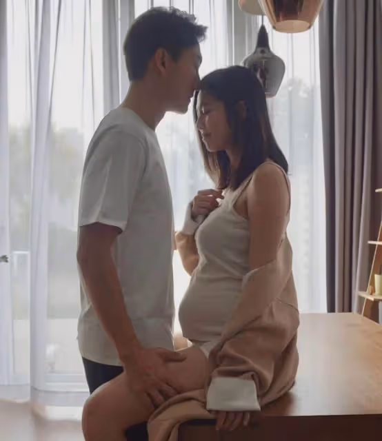 TVB名主持密密吸金擁過億身家,6年前結婚如今育有一子,住千萬豪宅帶私人花園:真正的人生贏家