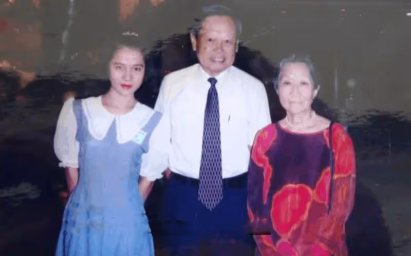 楊振寧100歲了,被誤解的翁帆,是原配送給他最好的禮物