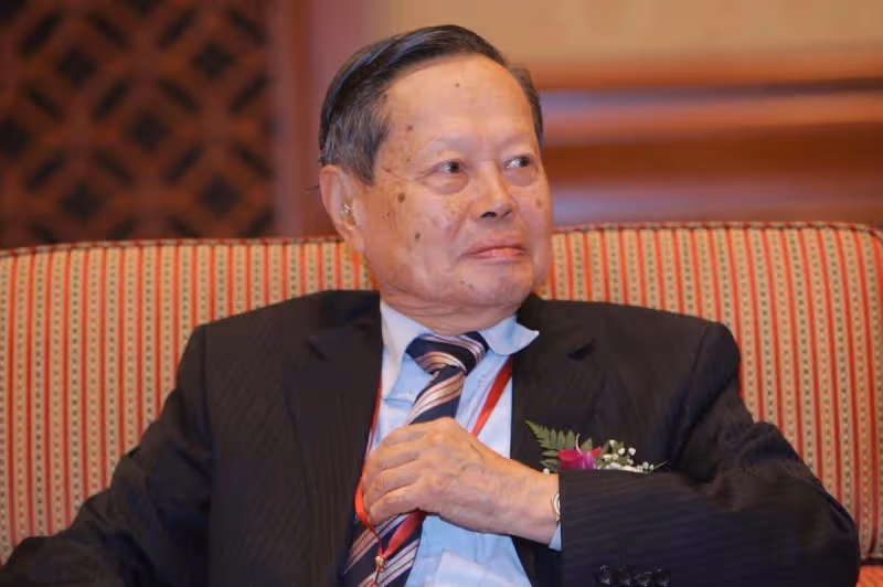 楊振寧100歲了，被誤解的翁帆，是原配送給他最好的禮物