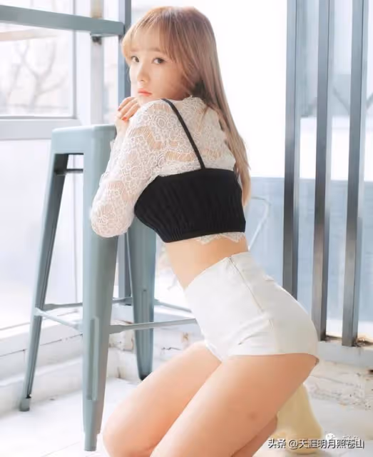 靠一段泳裝舞蹈秀一夜走紅