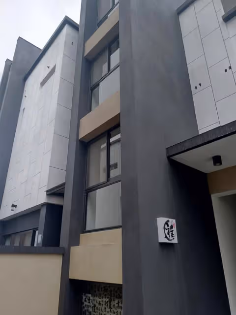 賣掉南港房產!游安順為8歲兒「安排念森林小學」全家搬到宜蘭 砸百萬開民宿「絕美內景曝光」:終於圓夢
