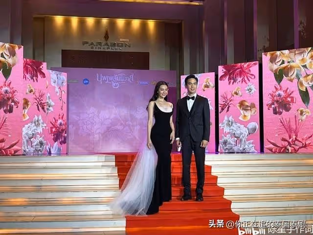 電影《天生一對2》首映:Bella被追問Weir是否算無縫銜接