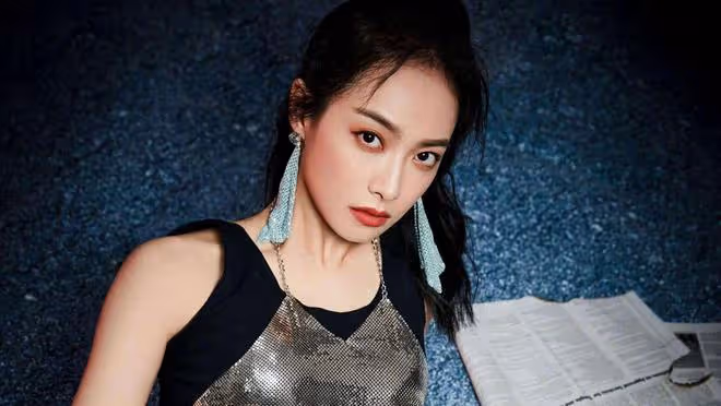 提起宋茜,估計很多人一開始了解她,都是通過韓國女團認識的