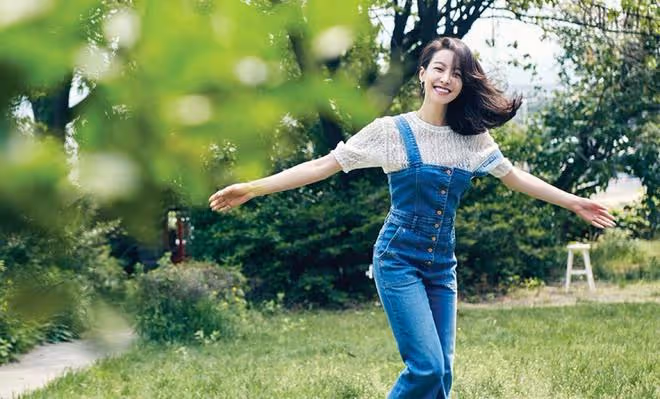 提起宋茜,估計很多人一開始了解她,都是通過韓國女團認識的