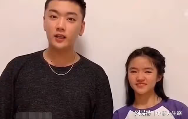 李勒優戴名牌項鍊和手錶,被批忘本引熱議,崔晉霸氣回懟
