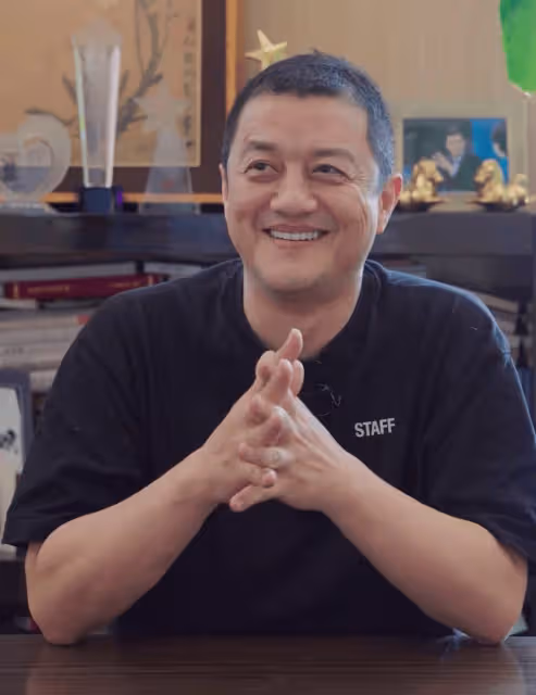 李亞鵬宣布將復出拍電影，大方回應王菲相關評論