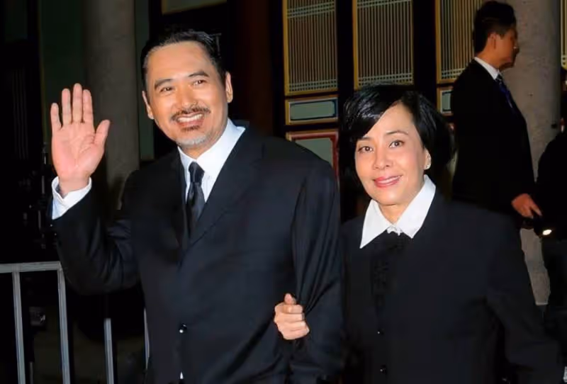 周潤發與妻子相處模式曝光,結婚34年恩愛如初,終身「為愛」選擇丁克:人心換人心