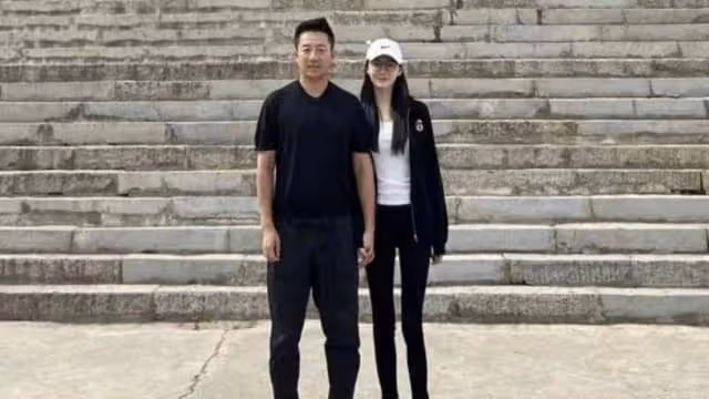 十指緊扣合照瘋傳　汪小菲、張穎穎認愛了？