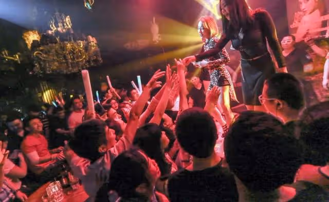 一個靠賣春發家的國度?國內從業人口達百萬,韓國女性的魔幻生活