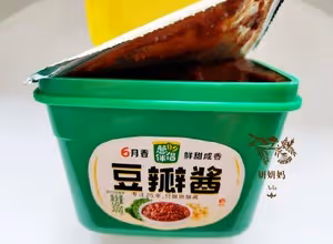 燜丨♨美味醬汁排骨😋