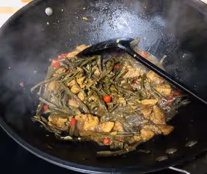 干豆角燒肉-好吃到炸裂