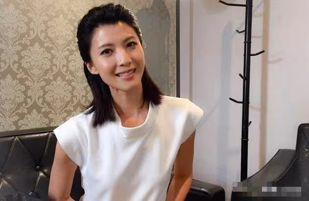 盤點新加坡經典《小娘惹》中的美女演員:歐萱顏值與演技並存,比白薇秀就「輸了一點」