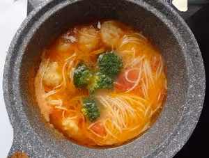 絕對秒殺飯店的番茄魚丸面（附魚丸做法）