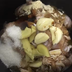 秘制腌雞翅（雞肉）
