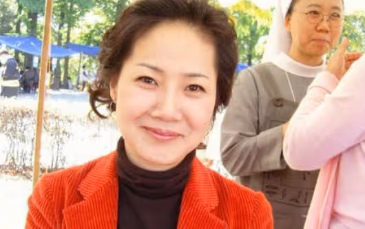 梁美京：憑藉《大長今》爆紅，因拍戲險些喪命，轉身嫁給救命恩人