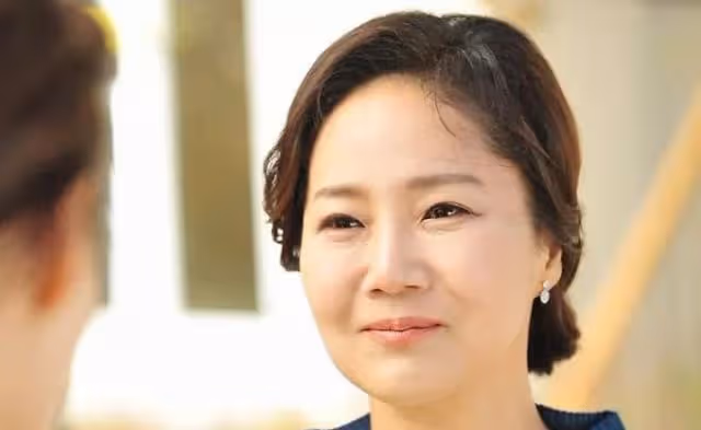 梁美京：憑藉《大長今》爆紅，因拍戲險些喪命，轉身嫁給救命恩人