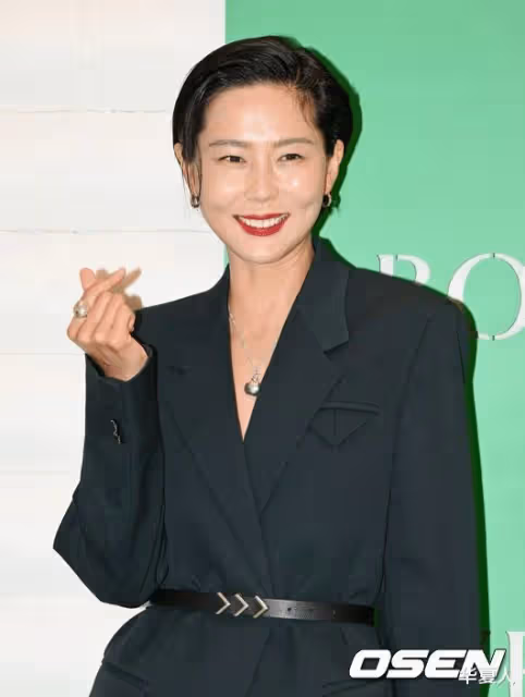 韓網熱議！金娜英前夫被收繳200億韓元家產，和畫家結婚隱居濟州島