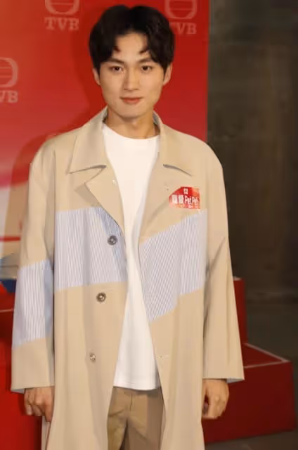 備受公司力捧!TVB上位小生承認身價上升,多部劇集在手人氣極高