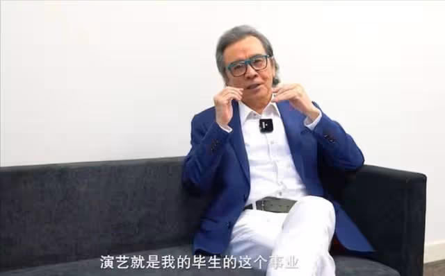 佩服!TVB知名老戲骨從影帝變配角,無怨言接受現狀:向現實低頭