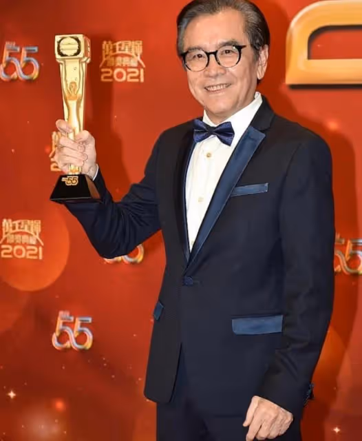 佩服!TVB知名老戲骨從影帝變配角,無怨言接受現狀:向現實低頭