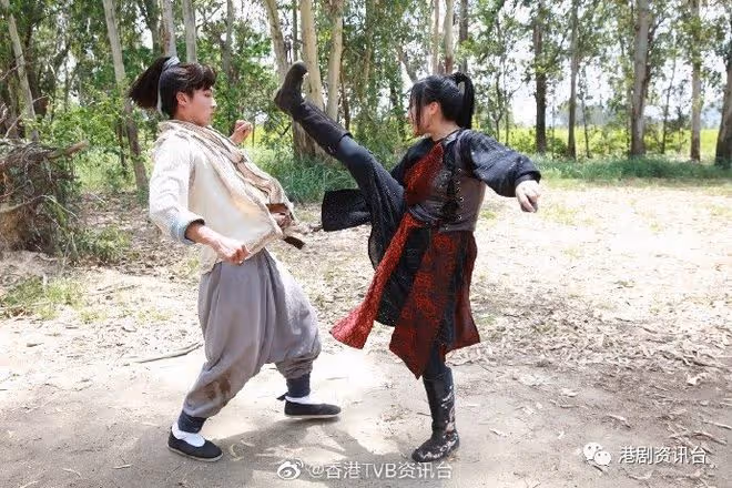 陳瀅周嘉洛啟動「瘋狂基因」 《痞子殿下》中大放笑彈