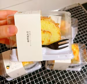 椰香蛋糕卷