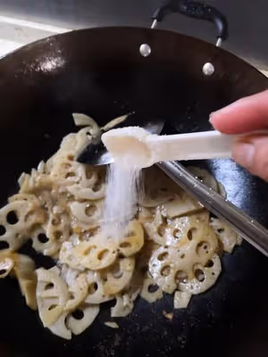酸甜可口糖醋藕片