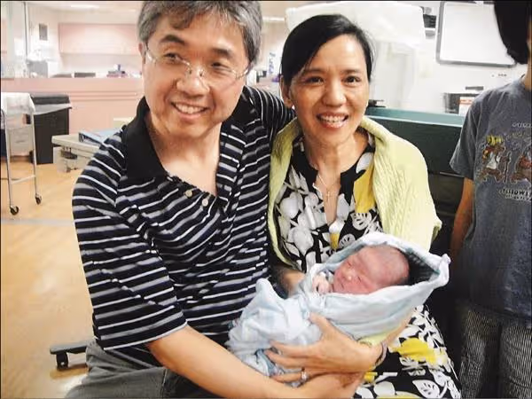 王芷蕾62歲近況曝光！當年遠嫁美國淡出「結婚20年終獲兒子」　「老公身分不簡單」今攜家人返台