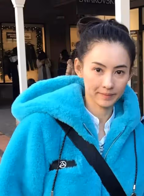張柏芝關掉濾鏡，關掉美顏，瞬間露出真顏  網友：讓我冷靜一下！