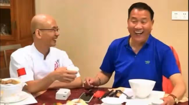 65歲萬梓良曝近況!戴「鴿子蛋」吃鮑魚乳鴿