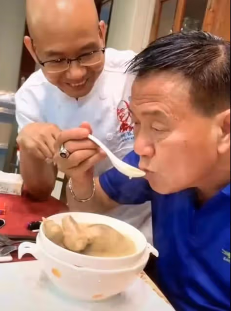 65歲萬梓良曝近況!戴「鴿子蛋」吃鮑魚乳鴿