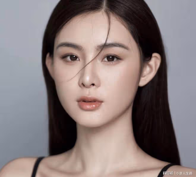 汪小菲張穎穎穿情侶裝聚餐，張穎穎完全女主人模樣，飯後同回豪宅