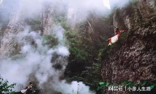 50歲李亞鵬曝10天寫完劇本,息影12年再復出,剛生2胎要賺奶粉錢