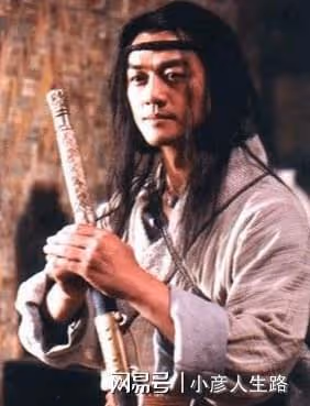 50歲李亞鵬曝10天寫完劇本，息影12年再復出，剛生2胎要賺奶粉錢