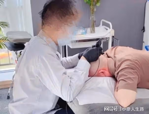 愛屋及烏?具俊曄為獲繼女認可紋發,年輕時長發俊俏撞臉張國榮