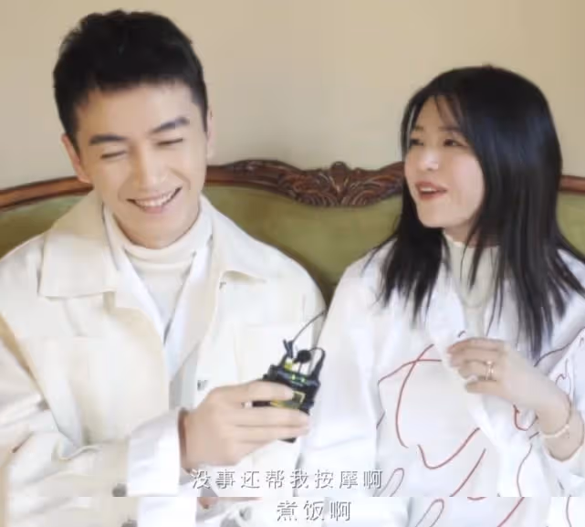陳曉陪兒子打籃球 小星星曝正臉眉清目秀像爸爸