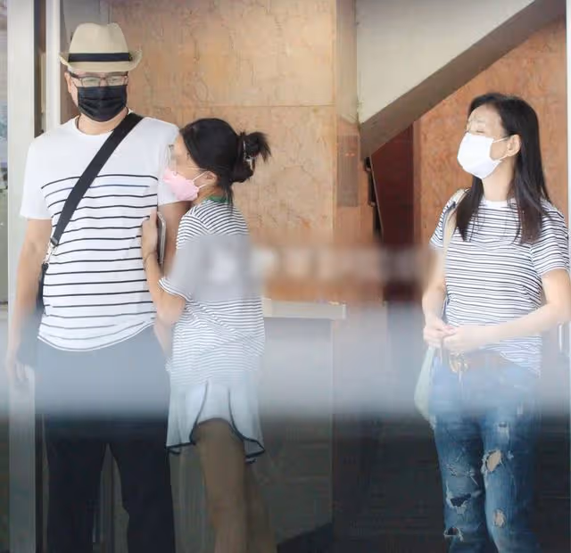 林瑞陽夫婦風波後秘密返台!乘百萬豪車弔唁好友,張庭斑禿顯憔悴
