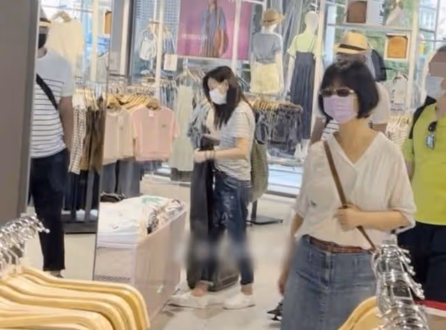 林瑞陽夫婦風波後秘密返台!乘百萬豪車弔唁好友,張庭斑禿顯憔悴